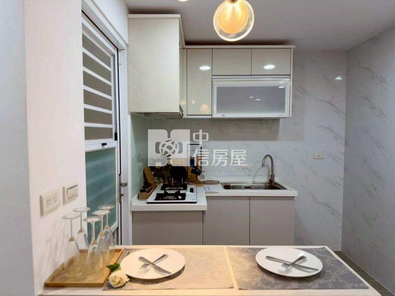小港捷運站商圈精裝美美公寓房屋室內格局與周邊環境