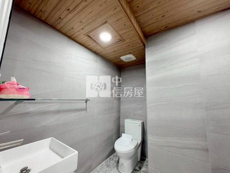 小港捷運站商圈精裝美美公寓房屋室內格局與周邊環境