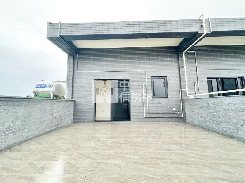 平鎮家樂福旁電梯別墅(山峰苑)房屋室內格局與周邊環境