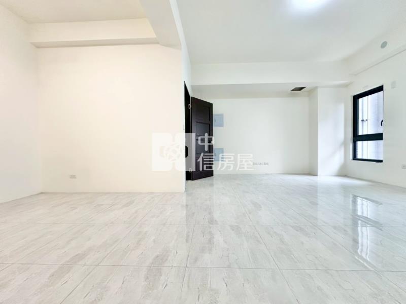 平鎮家樂福旁電梯別墅(山峰苑)房屋室內格局與周邊環境