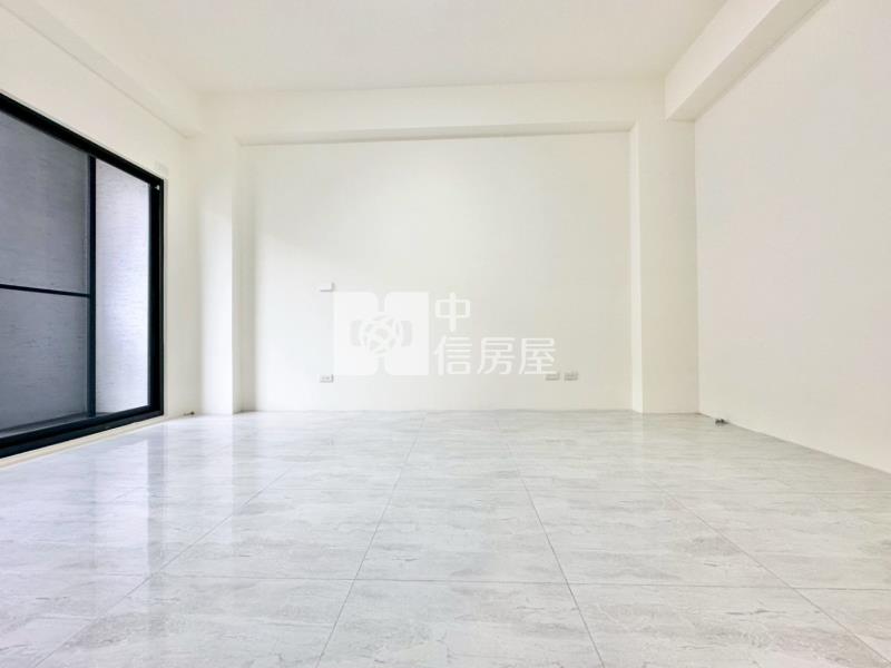 平鎮家樂福旁全新電梯美別墅(山峰苑)房屋室內格局與周邊環境