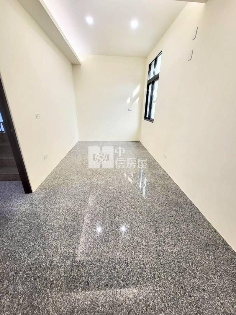 大林鎮公所旁別墅房屋室內格局與周邊環境