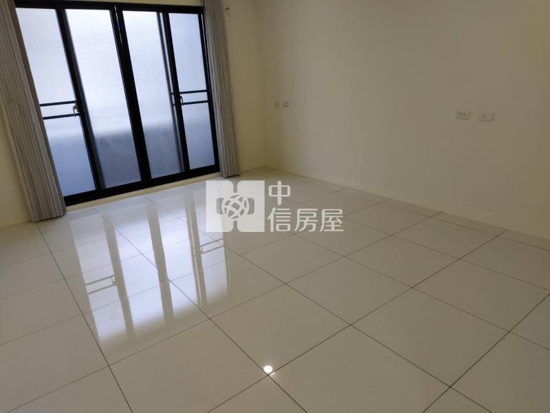 南紡對面優質透店房屋室內格局與周邊環境