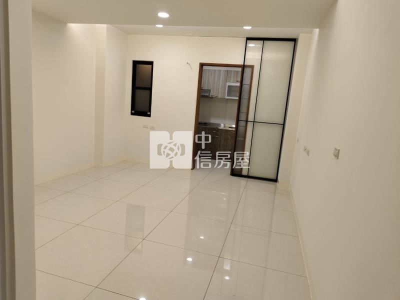 南紡對面優質透店房屋室內格局與周邊環境