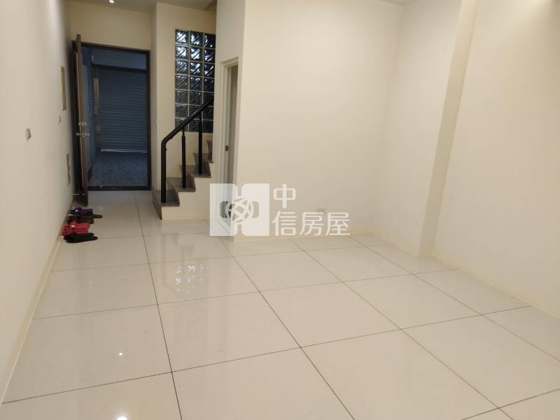 南紡對面優質透店房屋室內格局與周邊環境