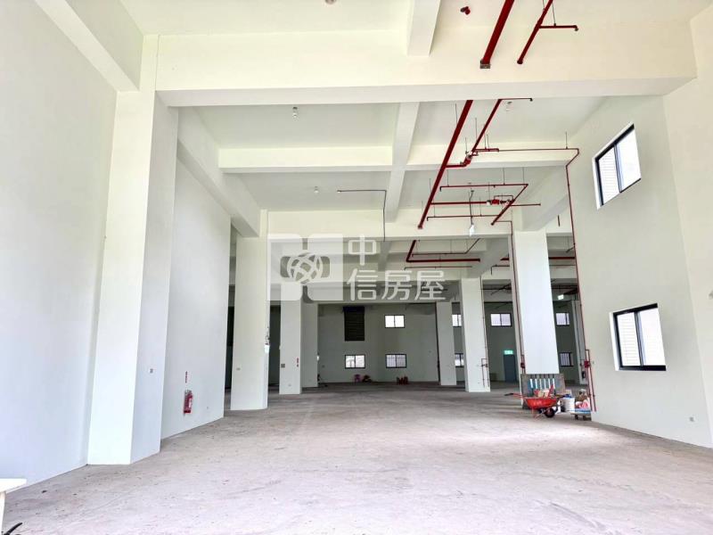 八德正大湳交流道匝道口全新未用挑高作業廠辦(店面)房屋室內格局與周邊環境