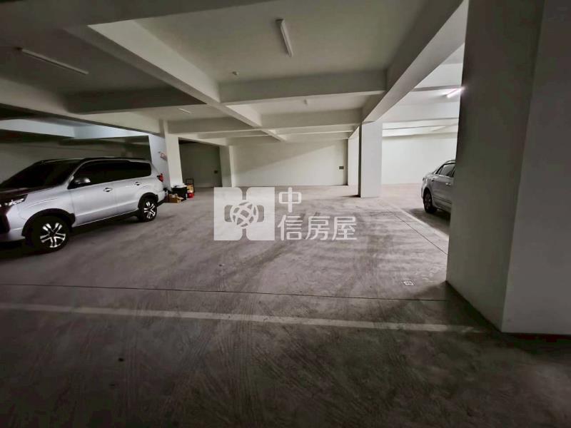 八德正大湳交流道匝道口全新未用挑高作業廠辦(店面)房屋室內格局與周邊環境