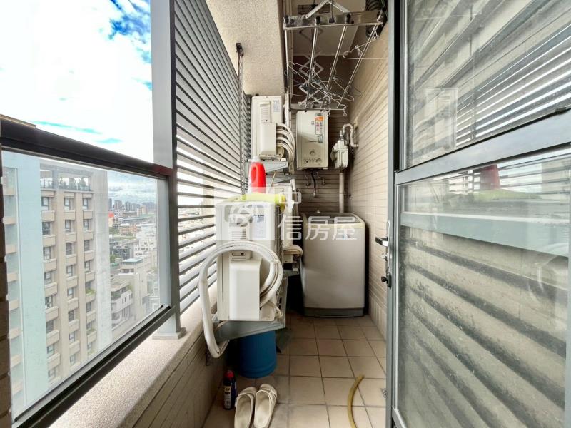 九月采掬高樓層精裝三房平車房屋室內格局與周邊環境