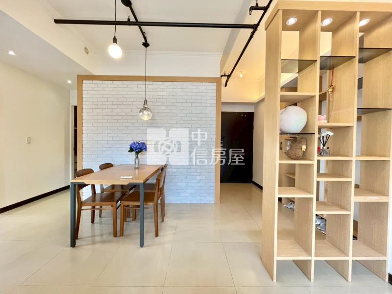 九月采掬高樓層精裝三房平車房屋室內格局與周邊環境