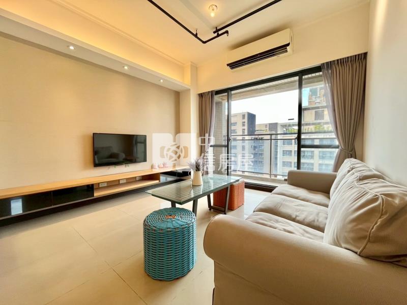 九月采掬高樓層精裝三房平車房屋室內格局與周邊環境