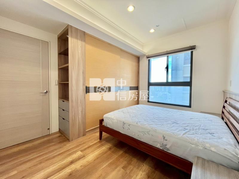 九月采掬高樓層精裝三房平車房屋室內格局與周邊環境