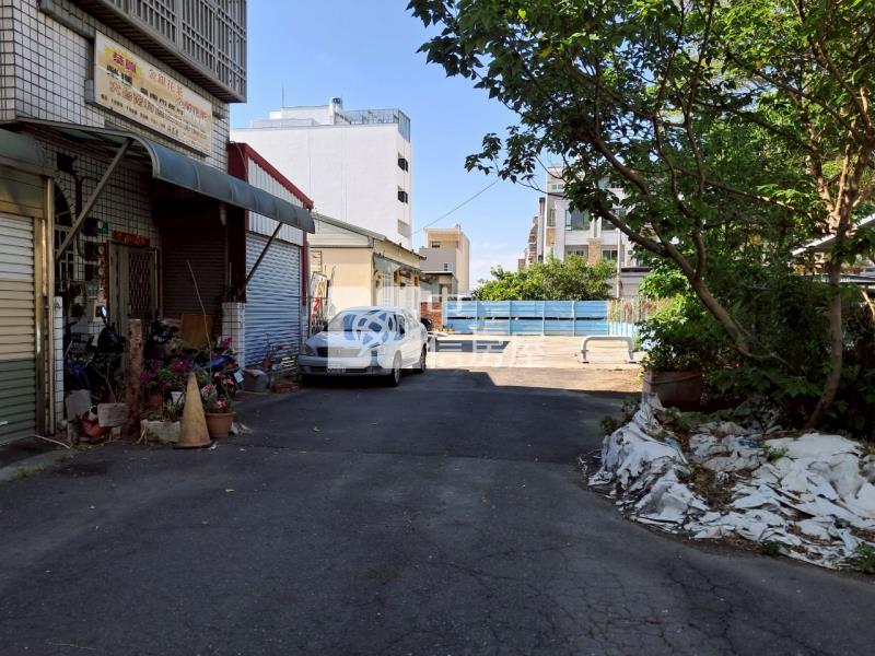 新營方正美建地房屋室內格局與周邊環境