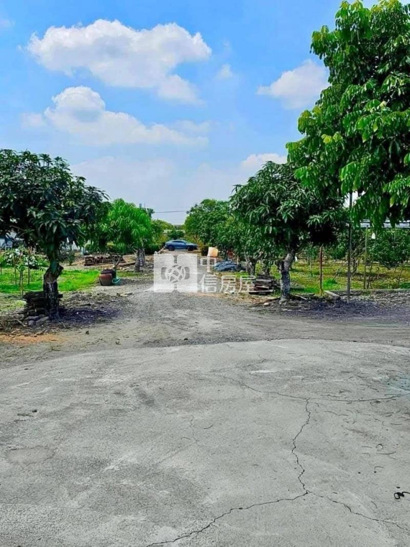 高樹國中旁都計內美農地B房屋室內格局與周邊環境