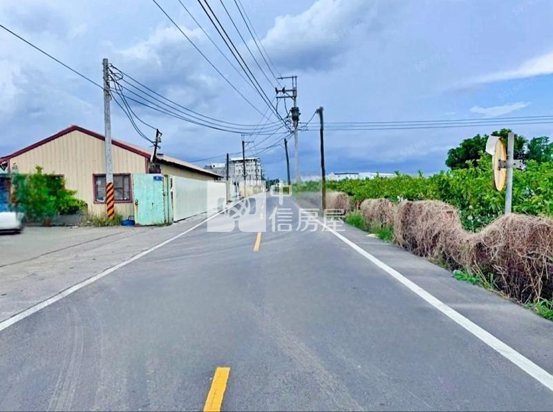 燕巢72米大面寬芭樂一般農地房屋室內格局與周邊環境