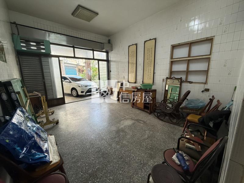 西區崇倫公園大地坪透天房屋室內格局與周邊環境