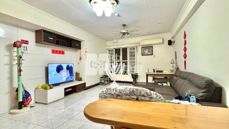 光華國宅稀有前區海景夜色宅房屋室內格局與周邊環境