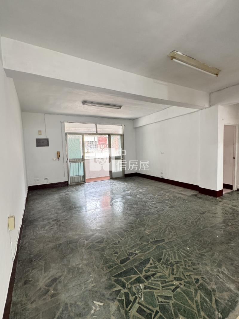 高雄澄清湖健身公寓房屋室內格局與周邊環境