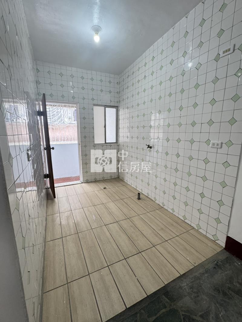 高雄澄清湖健身公寓房屋室內格局與周邊環境