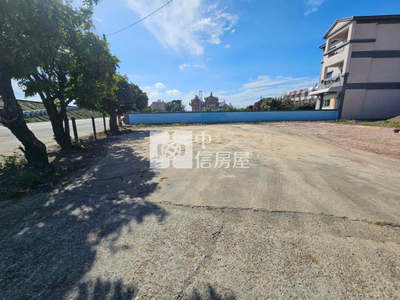 西港三角窗美建地房屋室內格局與周邊環境