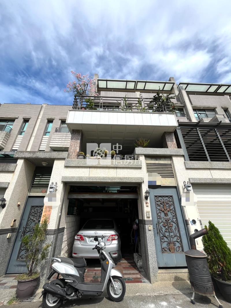 九德站旁鄰路透天別墅房屋室內格局與周邊環境