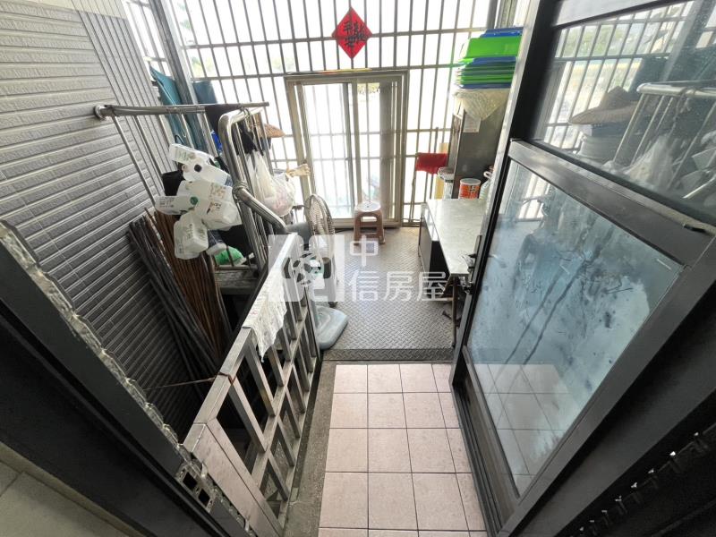 九德站旁鄰路透天別墅房屋室內格局與周邊環境