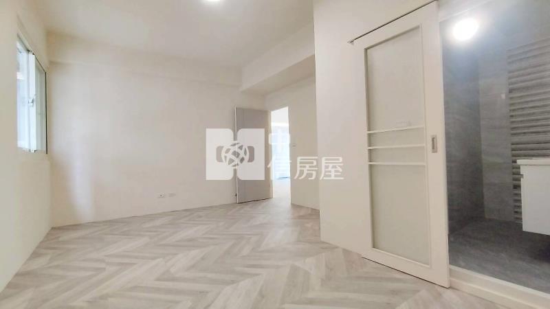 金色美邸3房裝潢戶房屋室內格局與周邊環境