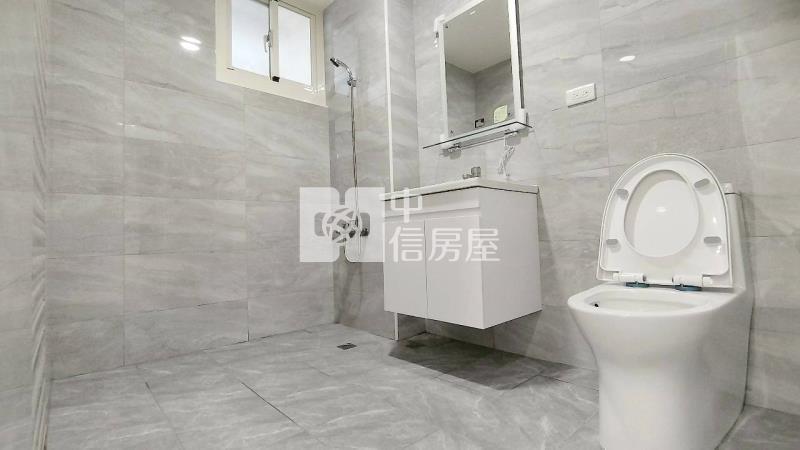 金色美邸3房裝潢戶房屋室內格局與周邊環境