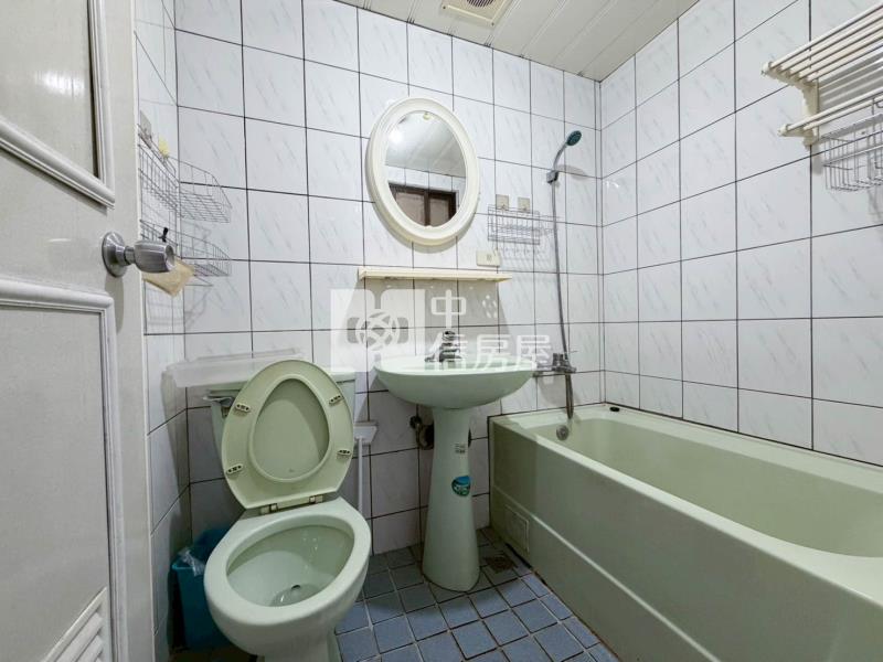 專任!大里益民商圈首購三房車位房屋室內格局與周邊環境