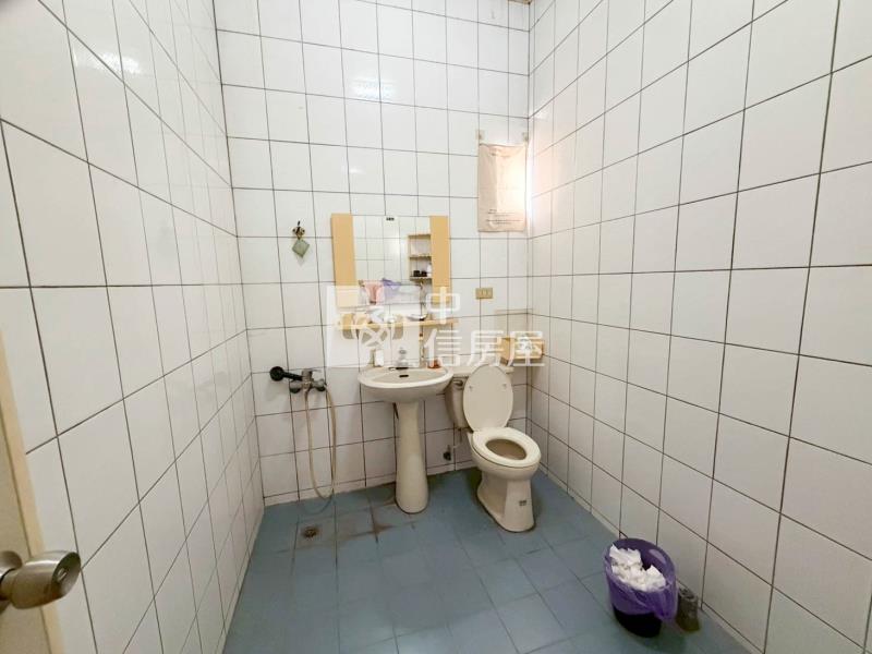 專任!大里益民商圈首購三房車位房屋室內格局與周邊環境