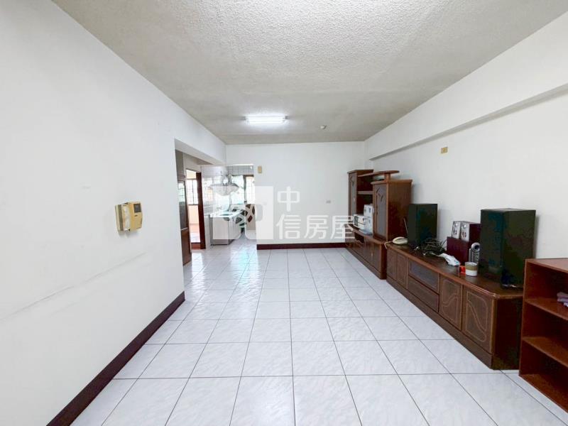 專任!大里益民商圈首購三房車位房屋室內格局與周邊環境