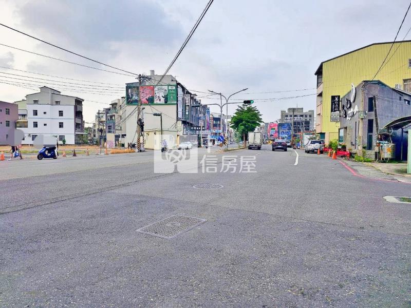 善化夜市旁三面臨24米路美建地房屋室內格局與周邊環境