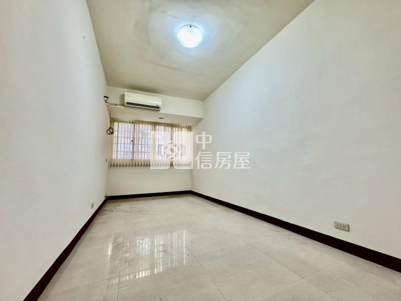 崇德.永興商圈.1樓大面寬店面+2樓公寓住家.雙車位房屋室內格局與周邊環境