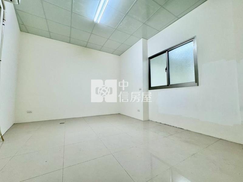 崇德.永興商圈.1樓大面寬店面+2樓公寓住家.雙車位房屋室內格局與周邊環境