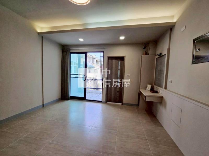 南區副都心旁奶油風四房整新車墅房屋室內格局與周邊環境