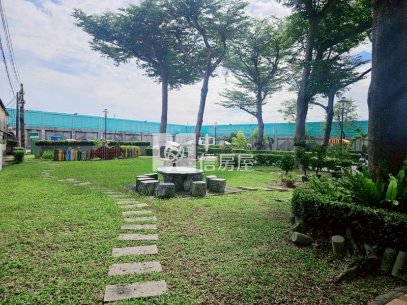 南區副都心旁奶油風四房整新車墅房屋室內格局與周邊環境