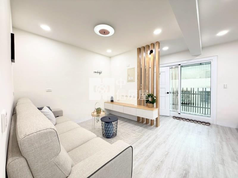 高雄鳳山青年國中5樓美寓房屋室內格局與周邊環境