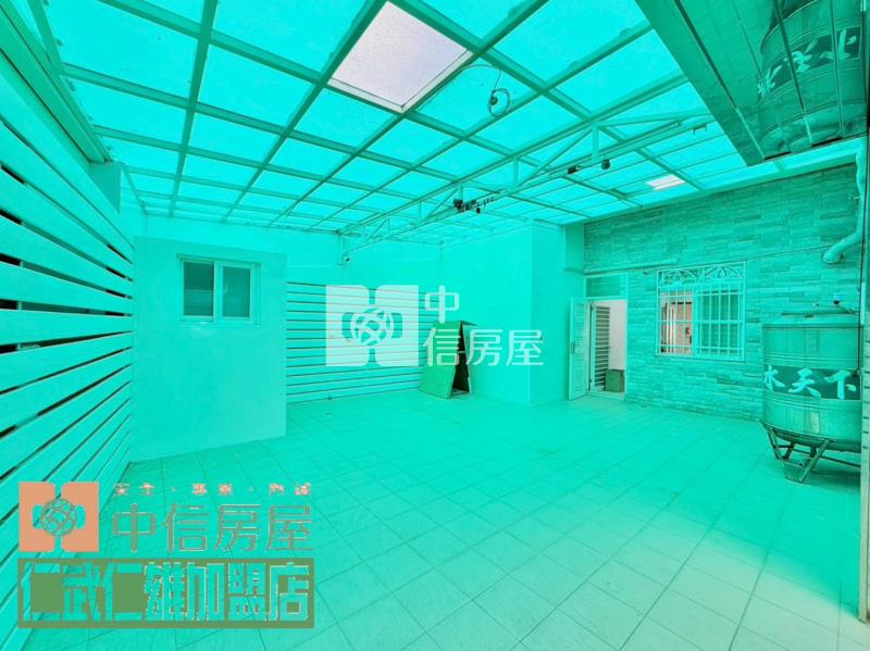 鳳山車站~捷運雙線交會~人潮金店面房屋室內格局與周邊環境