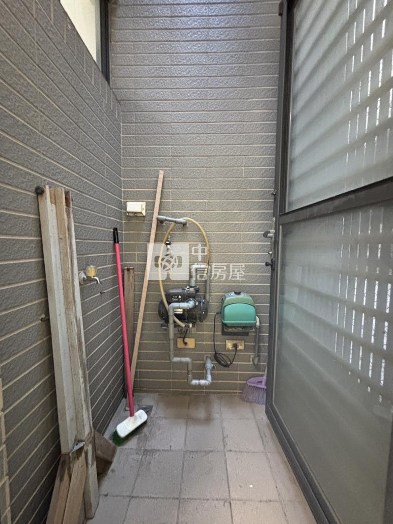 烏日捷運站㊣30米臨路別墅房屋室內格局與周邊環境