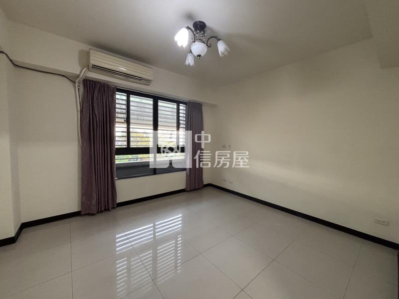 烏日捷運站㊣30米臨路別墅房屋室內格局與周邊環境