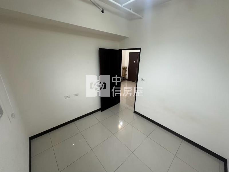 新屋交流道1+1房+車位房屋室內格局與周邊環境