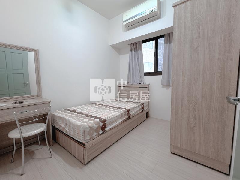 中壢交流道邊間景觀2房+平車房屋室內格局與周邊環境