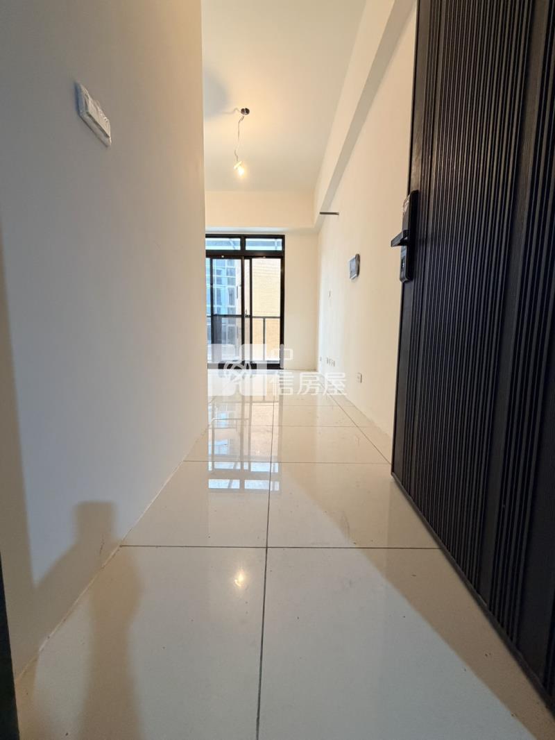 環球A8全新完工復興苑1房露臺戶(D2)房屋室內格局與周邊環境