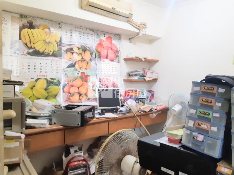 ●近火車站電梯三房房屋室內格局與周邊環境