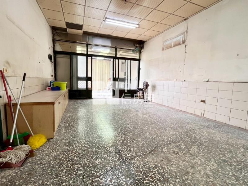 斗六環邊透天房屋室內格局與周邊環境