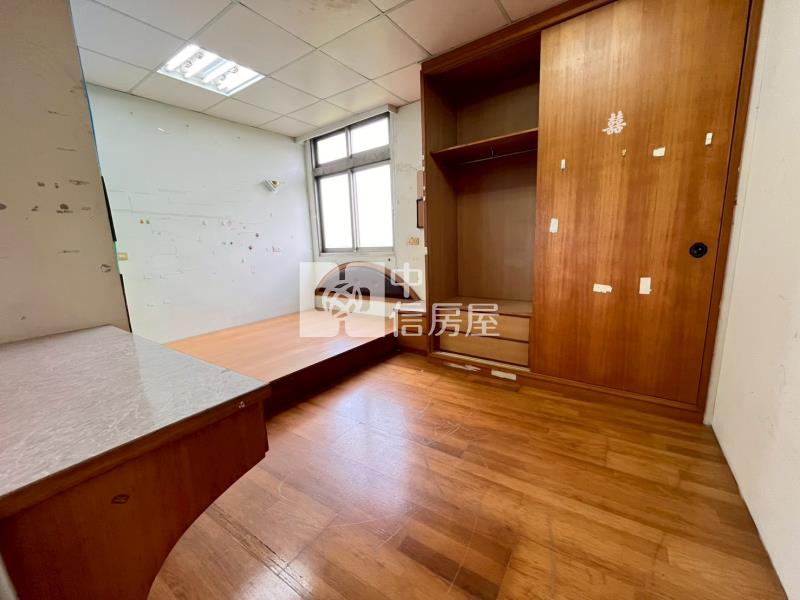 斗六環邊透天房屋室內格局與周邊環境