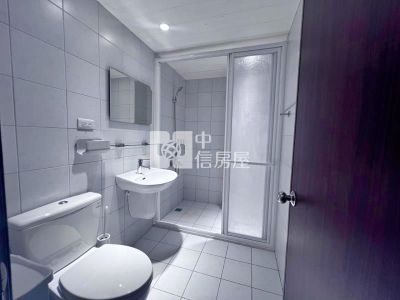 近善化車站四套房傳統車墅房屋室內格局與周邊環境