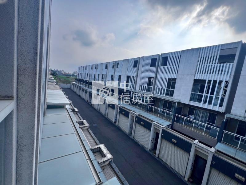 近善化車站四套房傳統車墅房屋室內格局與周邊環境