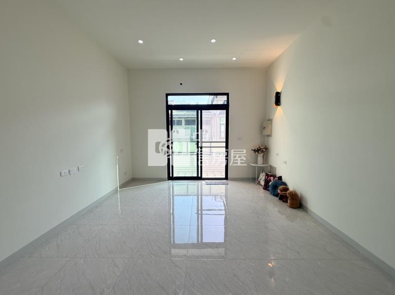 水萍溫雅緻四套房透天車墅房屋室內格局與周邊環境