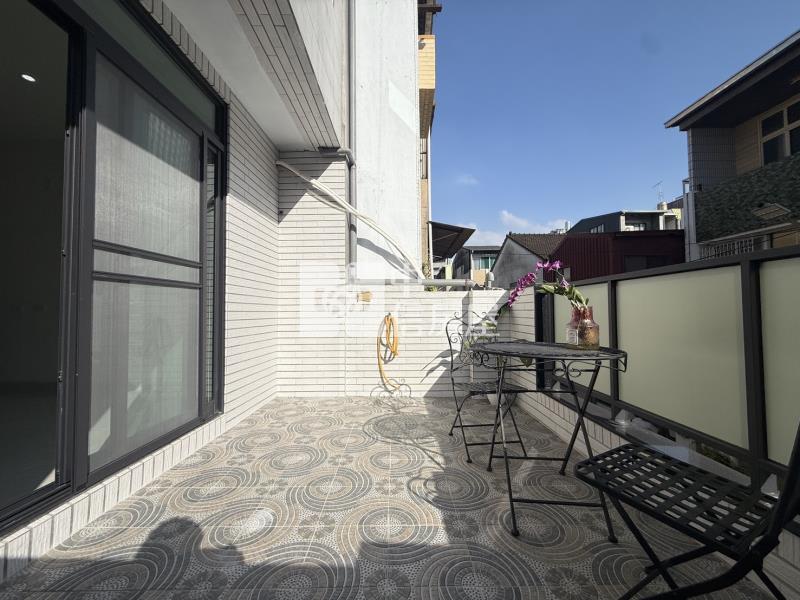 水萍溫雅緻四套房透天車墅房屋室內格局與周邊環境