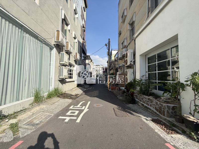 水萍溫雅緻四套房透天車墅房屋室內格局與周邊環境